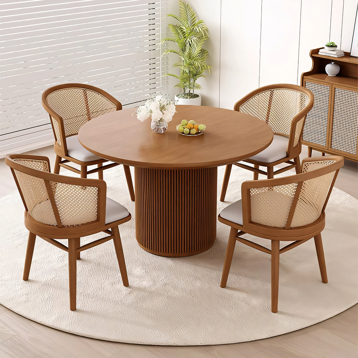 ダイニングテーブル パイン材 丸みを帯びたデザイン 厚みのある天板 木目調 広々とした天板 円形 カスタマイズ可能 CZ-T013